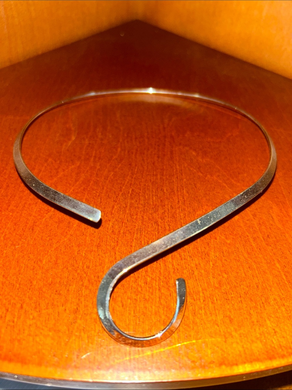 Minimalist Choker Open S Collar Silver Tone Necklace GUC